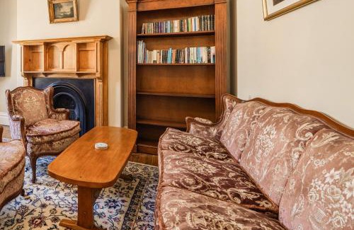 Chagford Apartment | Blue Bliss - Sumptuous, Period Apartment