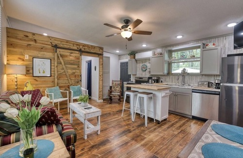 Hot Springs House | Blue Bungalow Lake Hamilton!