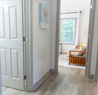 Covington Apartment | Blue Bungalow w/Free Golf Cart 1/2 mi from Square