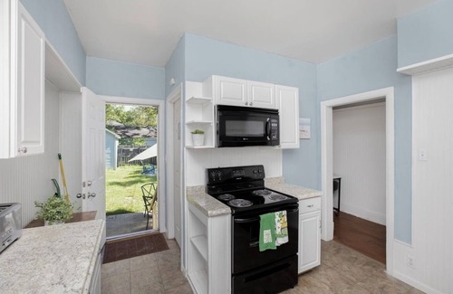 Northshore Triangle House | Blue Bungalow with 2 bedrooms, WiFi, AC in peaceful South Bend
