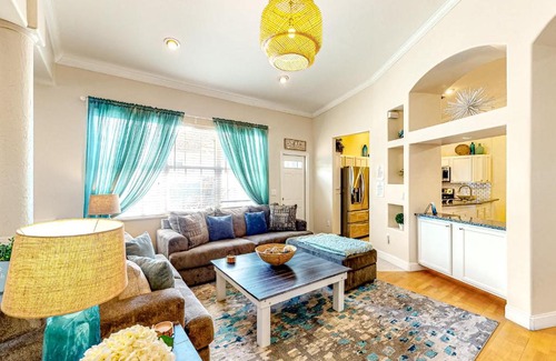 Bradenton House | Blue by the Bay