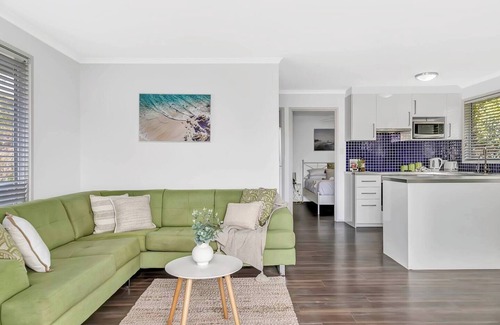 Aldinga Beach House | Blue Cabin Bliss at Aldinga Bay Holiday Village