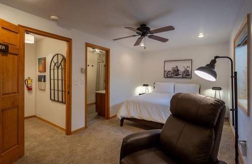 Salida Hotel | Blue Coyote Ranch