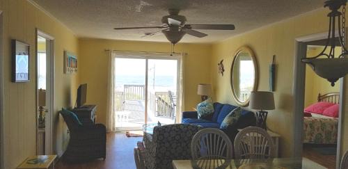 Caswell Beach House | Blue Crab Cove