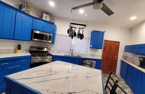 Corozal Apartment | Blue Dollar House Vacation House 3rd Floor Walk-up