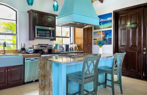 Great Cruz Bay Villa | Blue Dolphin Villa Great Cruz Bay FEATURING A NEW MASTER BEDROOM gorgeous views