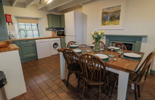 Kirkcudbright Cottage | BLUE DOOR - KIRKCUDBRIGHT, pet friendly in Kirkcudbright