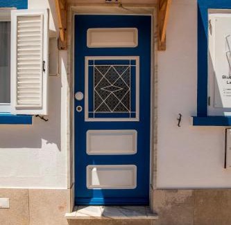 Lagos Bed & Breakfast | Blue Door Lagos