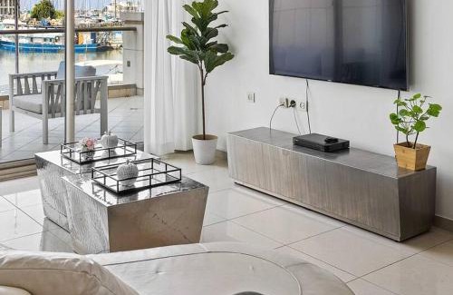 Herzliya Pituach Apartment | Blue Dream Marina View big 1bd ap pool parkimg gym