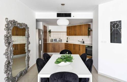 Herzliya Pituach Apartment | Blue Dream Marina View big 1bd ap pool parkimg gym