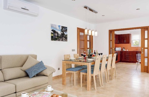 Los Delfines Villa | Blue Dream - Six Bedroom Villa, Sleeps 8