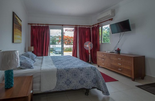 Los Cerros Apartment | Blue Garden