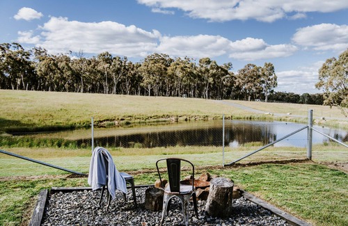 Ilford Villa | Blue Gum Villa at Hepburn Retreat, Mudgee Region NSW - Pet Friendly!