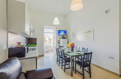St. Paul's Bay Apartment | Blue Harbour 1 – Seafront Holiday 2-bedroom Apartment with terrace St Paul’s Bay
