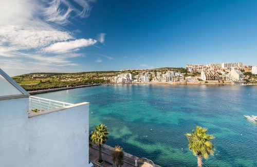 St. Paul's Bay Apartment | Blue Harbour 1 – Seafront Holiday 2-bedroom Apartment with terrace St Paul’s Bay