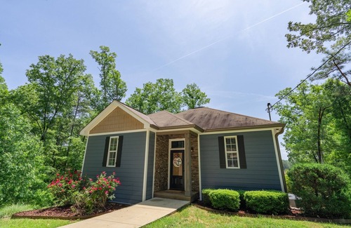 Jacksons' Gap House | Blue Haven | 3 Bed, 2 Bath