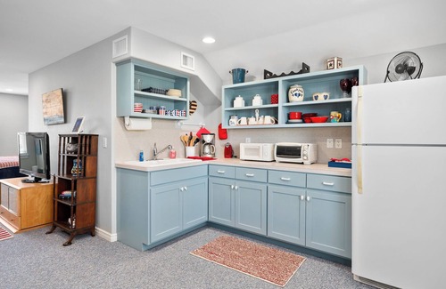 Rockport Apartment | Blue Haven ~Coastal Retreat Studio in Fulton ~ Private Fishing Pier