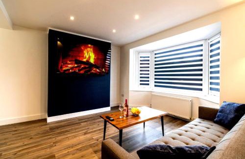 Catcliffe Apartment | Blue Haven