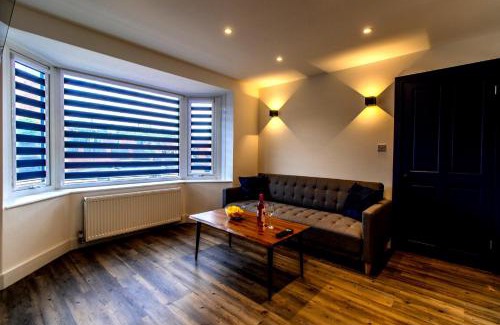 Catcliffe Apartment | Blue Haven