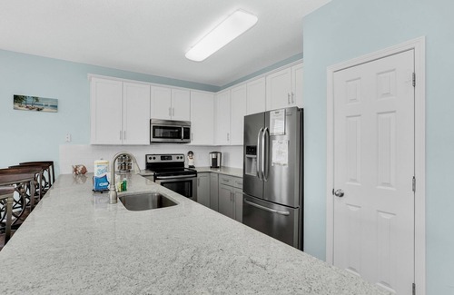 Surfside Beach House | Blue Hawaiian 6 Bedrooms Second Row