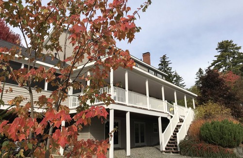 Blue Hill House | Blue Heaven at Blue Hill - Classic Maine Living near Acadia!