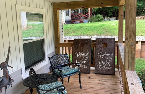 Eatonton House | Blue Heron Hideaway on beautiful Lake Sinclair.