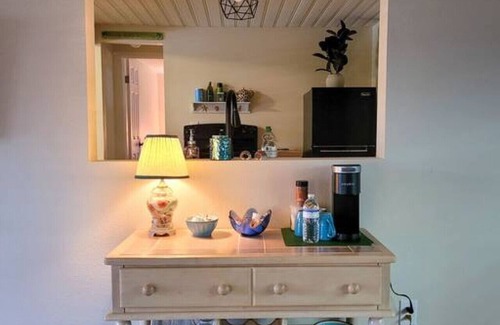 Trailer Estates Apartment | Blue Heron Inn: 1/1 apt| pet friendly | Six miles to IMG