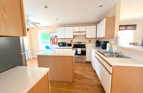 Cudjoe Key House | Blue Home - Receive 400 dollars ntowards a BOAT RENTAL!