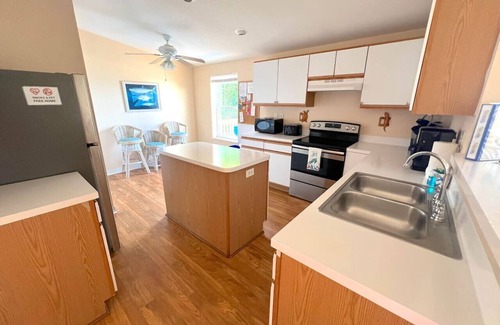 Cudjoe Key House | Blue Home - Receive 400 dollars ntowards a BOAT RENTAL!