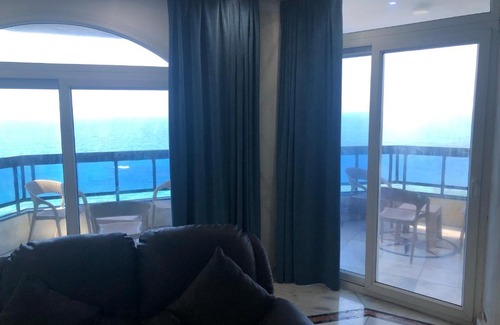 Sidi Jabir Apartment | Blue Horizon Haven