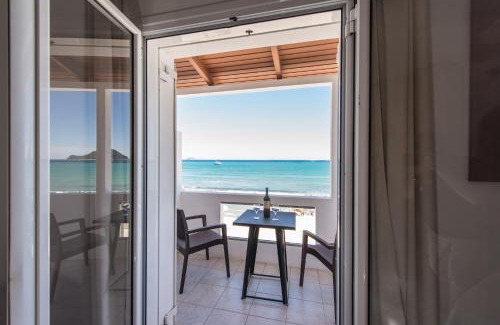 Agios Sostis Bed & Breakfast | Blue Horizon Studios