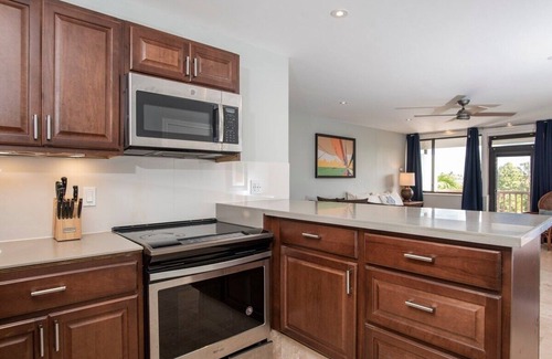 Red Hook Apartment | Blue Horizon, Two - Walk to Sapphire Beach
