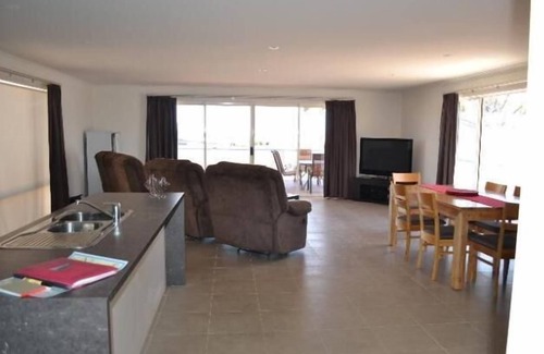 Ripon House | Blue House Blue Views