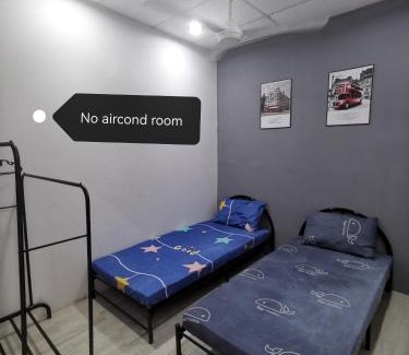Desa Pandan House | Blue house KL Homestay