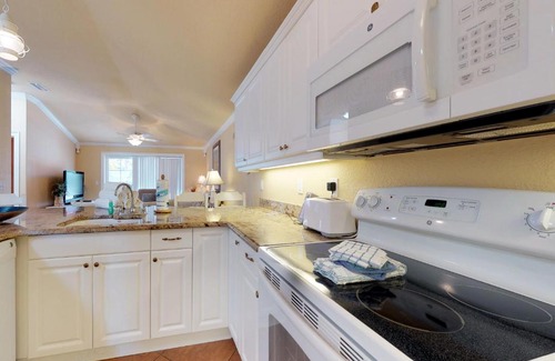 Holmes Beach House | Blue Lagoon 2