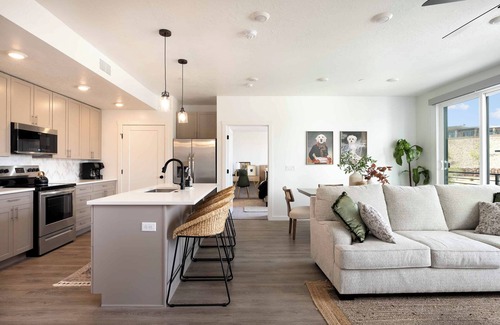 St. George Condo | Blue Lagoon: Desert Color Lagoon + Beaches