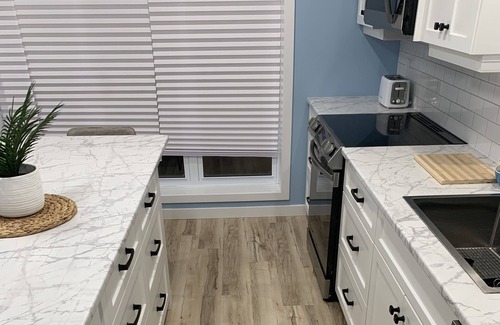 Salem Apartment | Blue Lagoon | Elora - Pool & Coastal Tinyhome