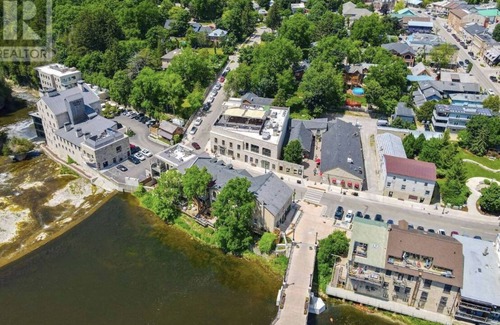 Salem Apartment | Blue Lagoon | Elora - Pool & Coastal Tinyhome