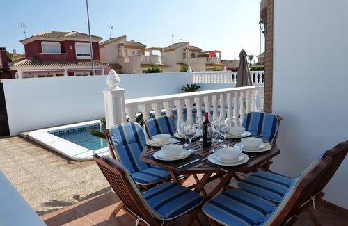 Santiago de la Ribera Villa | BLUE LAGOON VILLA, MODERN, PRIVATE HEATED POOL,10MIN WALK BEACH, WIFI,ENGLISH TV
