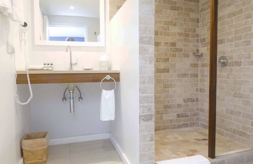 Ratho Mill Hotel | Blue Lagoon Hotel & Marina