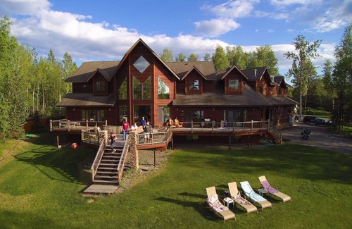 Big Lake House | Blue Lantern Lodge- "Hannah's Room"