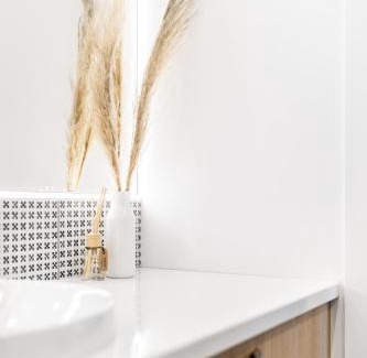 Gdansk City Center Apartment | Blue Mandarin Garden Gates