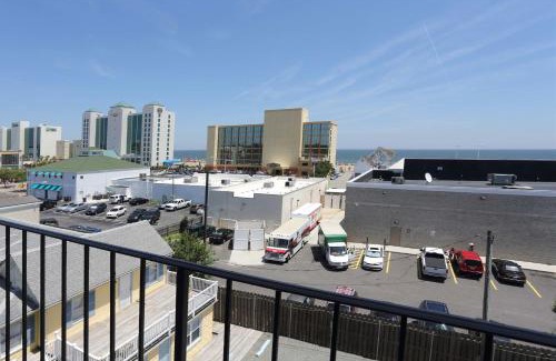 Northeast Virginia Beach Hotel | Blue Marlin Motel