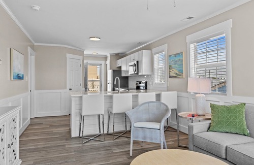 Atlantic Beach Condo | Blue Marlin-Walk to The Atlantic Ocean, 2 Bedrooms, Sleeps 6