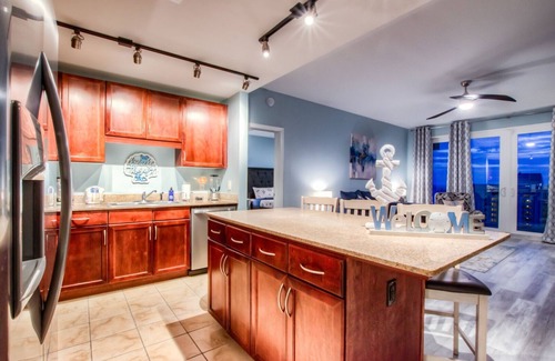 Panama City Beach Condo | "Blue Mind"-unit 1111-Laketown Wharf-ocean view, 2BR/2BA/Bunk beds room-sleep 8