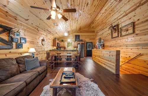 Pigeon Forge Cabin | Blue Mist - Cozy Family Cabin - Close to all attractions!