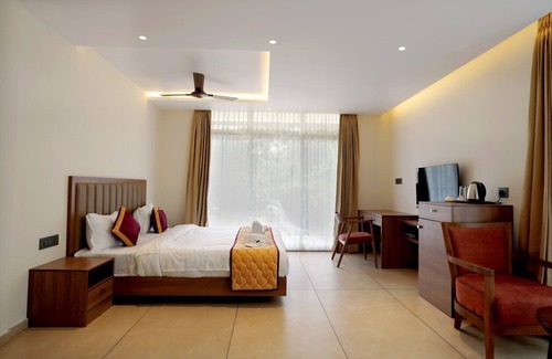 Perumbavoor Hotel | Blue Mist Resorts Athirappilly