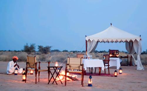 Kanoi Hotel | Blue Moon Desert Camps