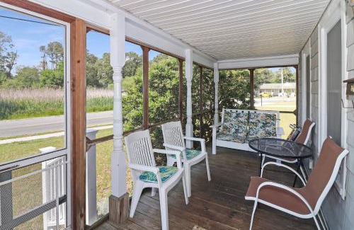 Deep Hole House | Blue Moon - Pet friendly and great location!