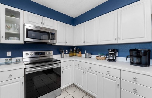 Santa Rosa Beach Condo | Blue Mountain Awaits: 3rd floor w/seasonal beach service!